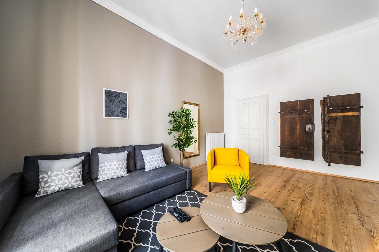 Nyar 3 Bedroom Centre Entire Home — Fotók 3